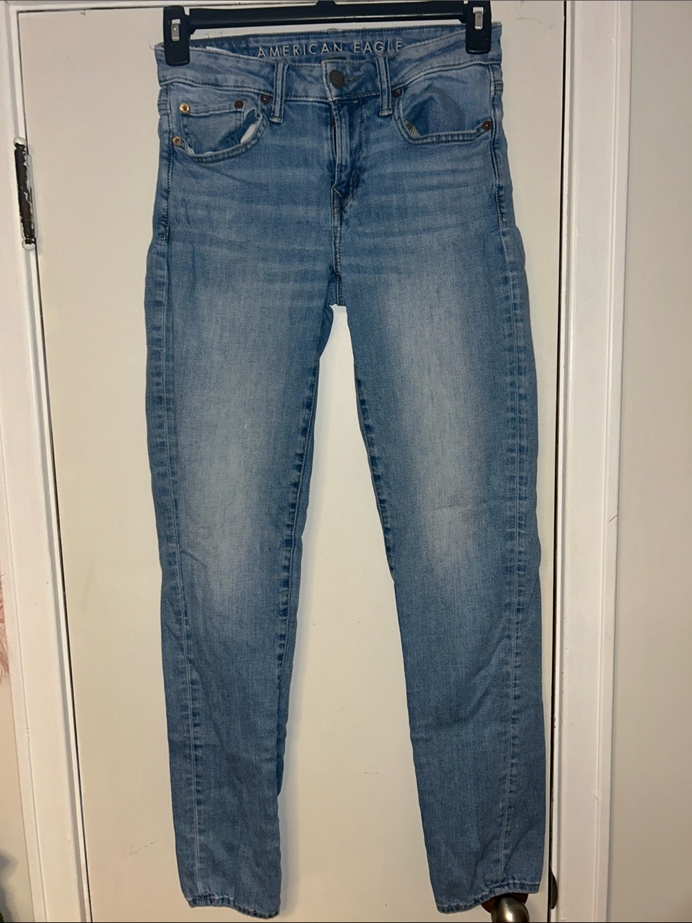 American Eagle Outfitters Light Wash Skinny Jeans - Size 29x34